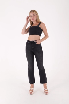 Ein Bekleidungsmodell aus dem Großhandel trägt 37320 - Jeans - Anthracite, türkischer Großhandel Jeans von XLove