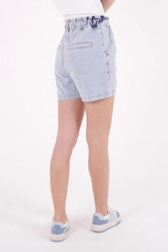 Veleprodajni model oblačil nosi 37356 - Denim Shorts - Light Blue, turška veleprodaja Denim kratke hlače od XLove