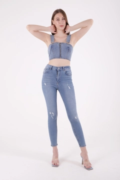 Una modella di abbigliamento all'ingrosso indossa 37495 - Jeans - Light Blue, vendita all'ingrosso turca di Jeans di XLove