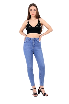 Een kledingmodel uit de groothandel draagt 37475 - Jeans - Light Blue, Turkse groothandel Jeans van XLove