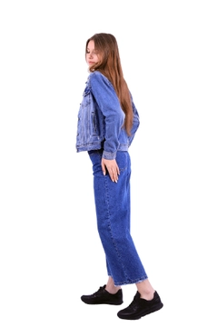 A wholesale clothing model wears 37400 - Denim Jacket - Navy Blue, Turkish wholesale Denim Jacket of XLove