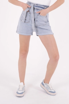 A wholesale clothing model wears 37357 - Denim Shorts - Light Blue, Turkish wholesale Denim Shorts of XLove