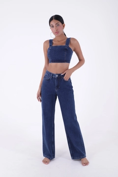 Una modella di abbigliamento all'ingrosso indossa 37423 - Jeans - Navy Blue, vendita all'ingrosso turca di Jeans di XLove
