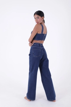 Een kledingmodel uit de groothandel draagt 37423 - Jeans - Navy Blue, Turkse groothandel Jeans van XLove