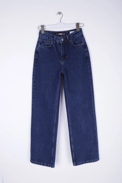A wholesale clothing model wears 37423 - Jeans - Navy Blue, Turkish wholesale Jeans of XLove