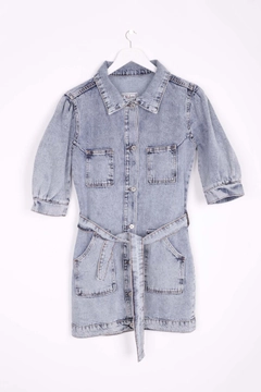 Ein Bekleidungsmodell aus dem Großhandel trägt 37371 - Denim Dress - Light Blue, türkischer Großhandel Kleid von XLove