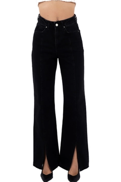 Een kledingmodel uit de groothandel draagt 37528 - Jeans - Anthracite, Turkse groothandel Jeans van XLove