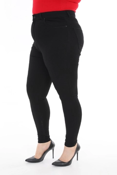 Una modella di abbigliamento all'ingrosso indossa 37463 - Jeans - Black, vendita all'ingrosso turca di Jeans di XLove