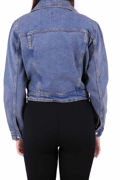 A wholesale clothing model wears XLO10006 - Denim Jacket - Blue, Turkish wholesale Denim Jacket of XLove