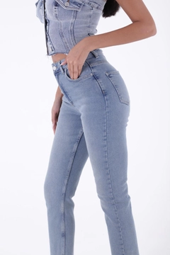Модель оптовой продажи одежды носит XLO10009 - Jeans - Blue, турецкий оптовый товар Джинсы от XLove.