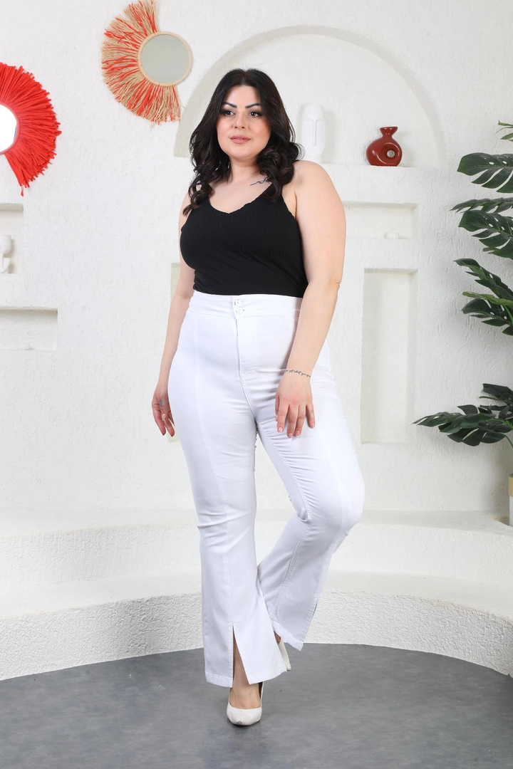 A wholesale clothing model wears XLO10050 - Jeans - White, Turkish wholesale Jeans of XLove