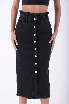 A wholesale clothing model wears xlo10143-denim-skirt-anthracite, Turkish wholesale Skirt of XLove