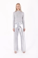 Un mannequin de vêtements en gros porte xlo10169-wide-leg-high-waist-comfortable-jean-silver,  en gros de  en provenance de Turquie
