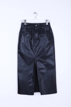 A wholesale clothing model wears xlo10186-long-denim-skirt, Turkish wholesale Skirt of XLove
