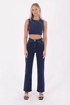 A wholesale clothing model wears xlo10224-stitched-wide-leg-relax-jeans-dark-blue, Turkish wholesale Jeans of XLove