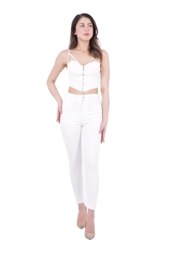 A wholesale clothing model wears 37473 - Jeans - White, Turkish wholesale Jeans of XLove
