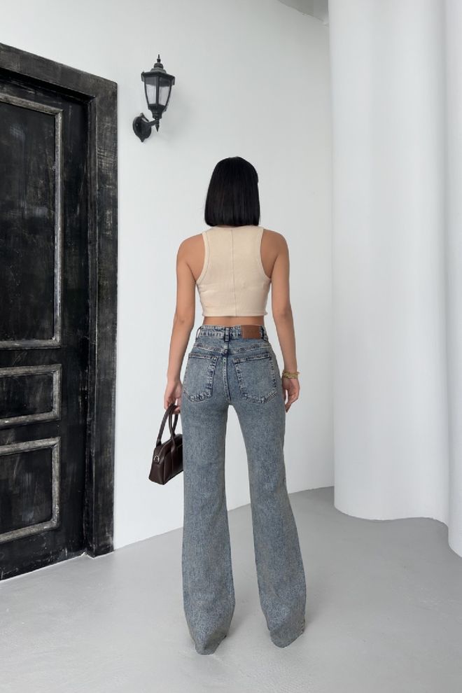 XLove Cropped Leg Straight Fit Jeans Wholesale Clothing Spring