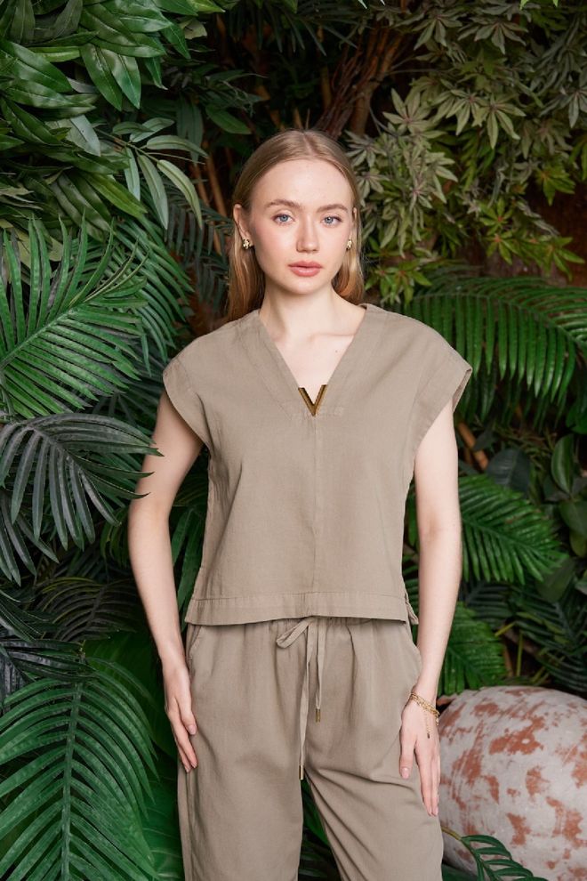 XLove Khaki Blouse With V Neck Sleeveless Cap Sleeve Wholesale Clothing 5