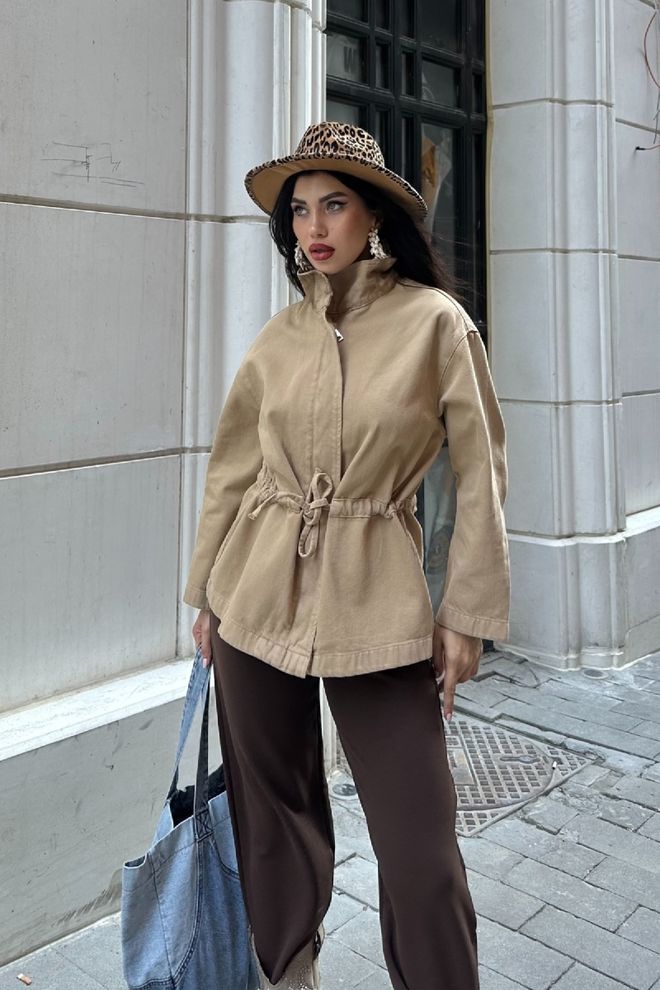 XLove Giacca Sopracamicia Beige Con Colletto Alto Abbigliamento all'ingrosso Casuale
