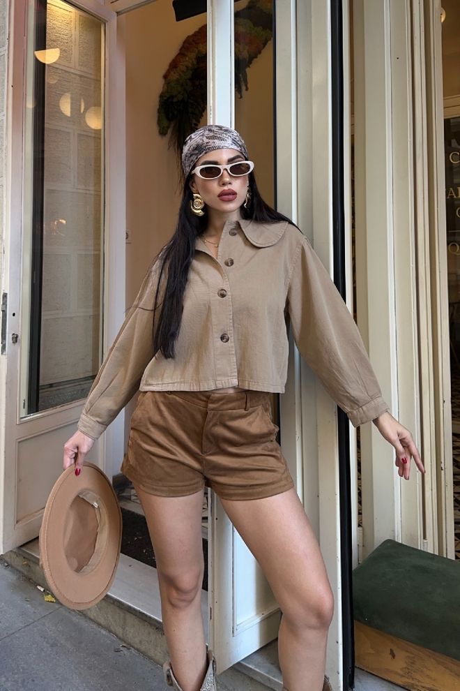 XLove Camicia Beige Casual Abbottonata Con Collo Dentellato Abbigliamento all'ingrosso Casuale