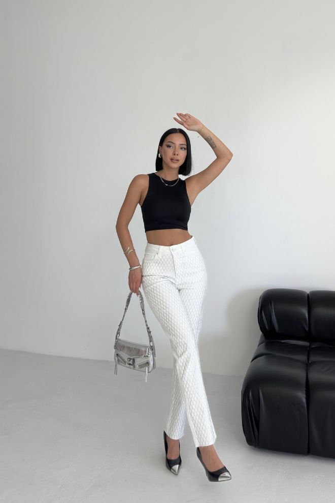 XLove جينز أبيض بنمط متقلب بخصر عالي وقصة سيجارة ملابس بالجملة 5