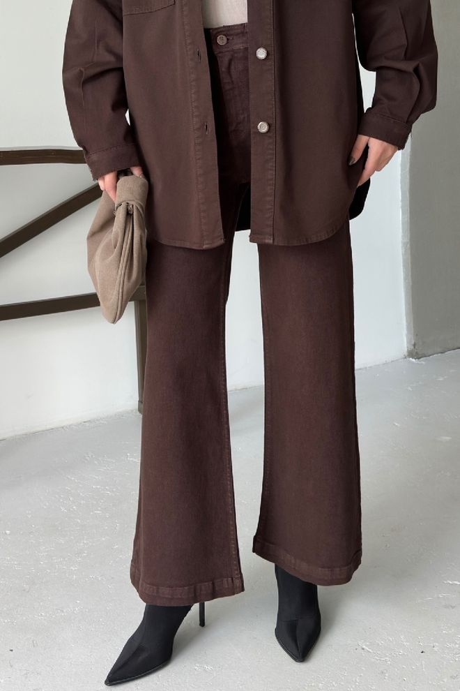 XLove Brązowe Eleganckie Jeansy Bootcut Z Rozkloszowaną Nogawką Hurtowa sprzedaż odzieży Odpoczynek