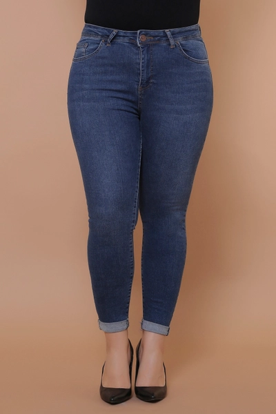 A model wears 37485 - Jeans - Navy Blue, wholesale Jeans of XLove to display at Lonca