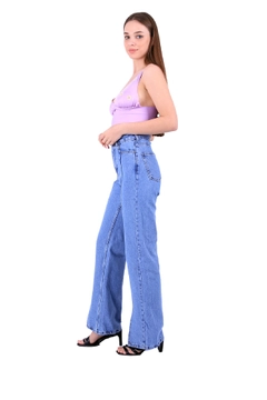 A wholesale clothing model wears 37527 - Jeans - Light Blue, Turkish wholesale Jeans of XLove