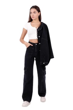Ένα μοντέλο χονδρικής πώλησης ρούχων φοράει 46367 - Jeans - Anthracite, τούρκικο Τζιν χονδρικής πώλησης από XLove