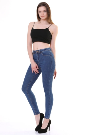 A model wears 40275 - Jeans - Blue, wholesale undefined of XLove to display at Lonca