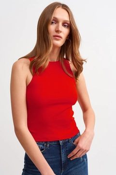 A wholesale clothing model wears lav10004-ribbed-halter-neck-knitted-undershirt, Turkish wholesale Undershirt of la & vetta