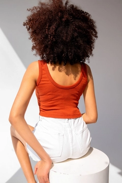 A wholesale clothing model wears lav10079-corded-strap-crop-top-blouse, Turkish wholesale Crop Top of la & vetta
