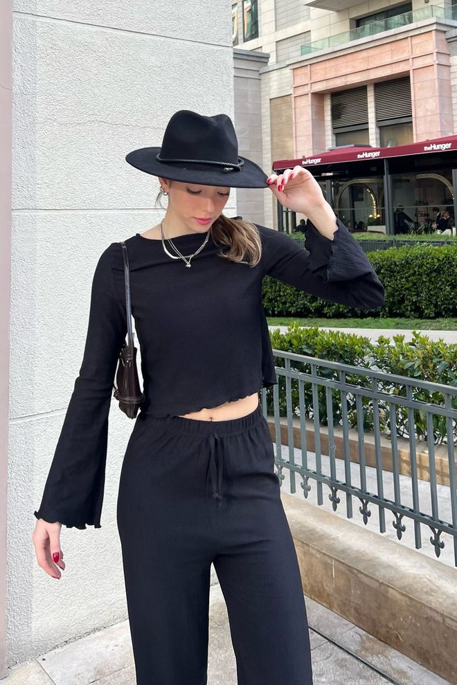 la & vetta Conjunto detalhado em tecido B��r��mc��k com pregas nas costas Roupas por atacado Aniversário